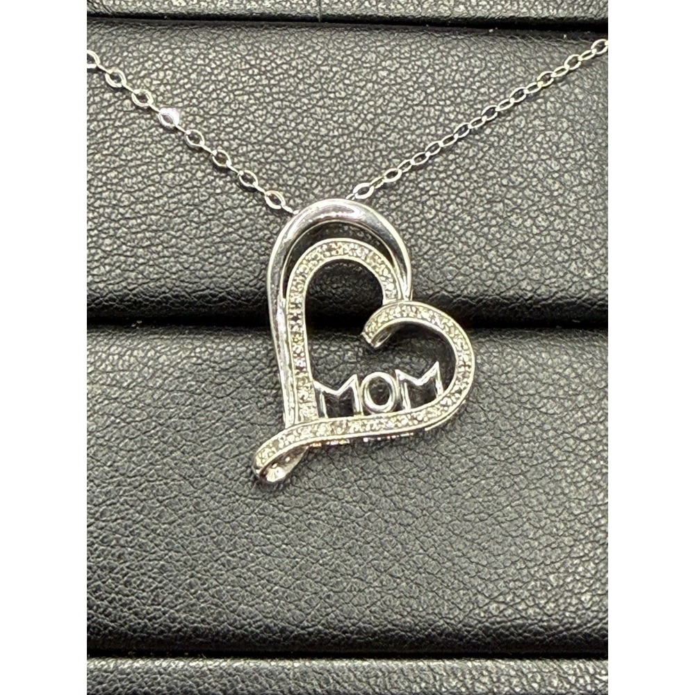 EUC 16" Sterling Silver CZ "Mom" Heart Pendant Necklace J16